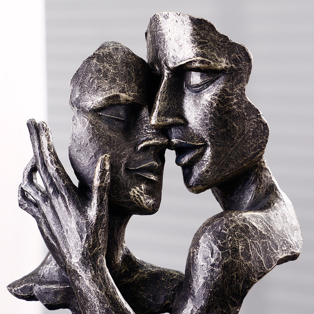 Couple Figure Home Decoration Sculpture