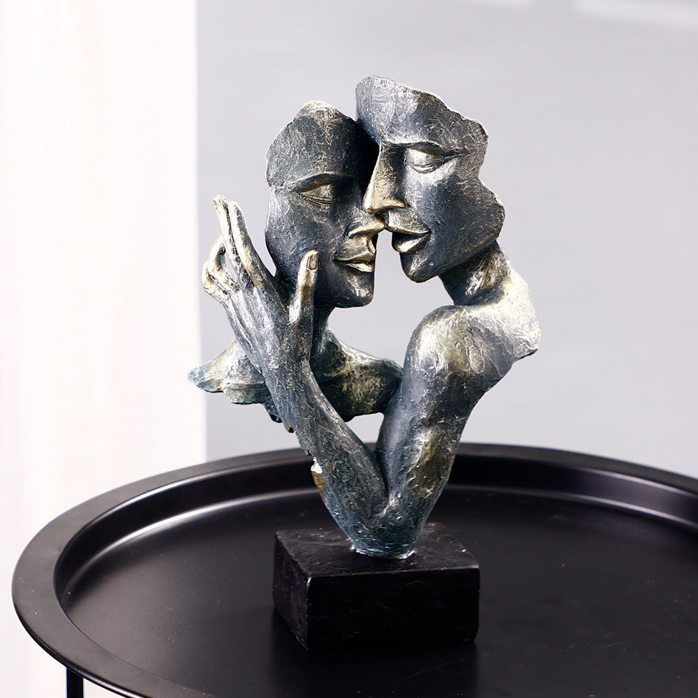 Couple Figure Home Decoration Sculpture